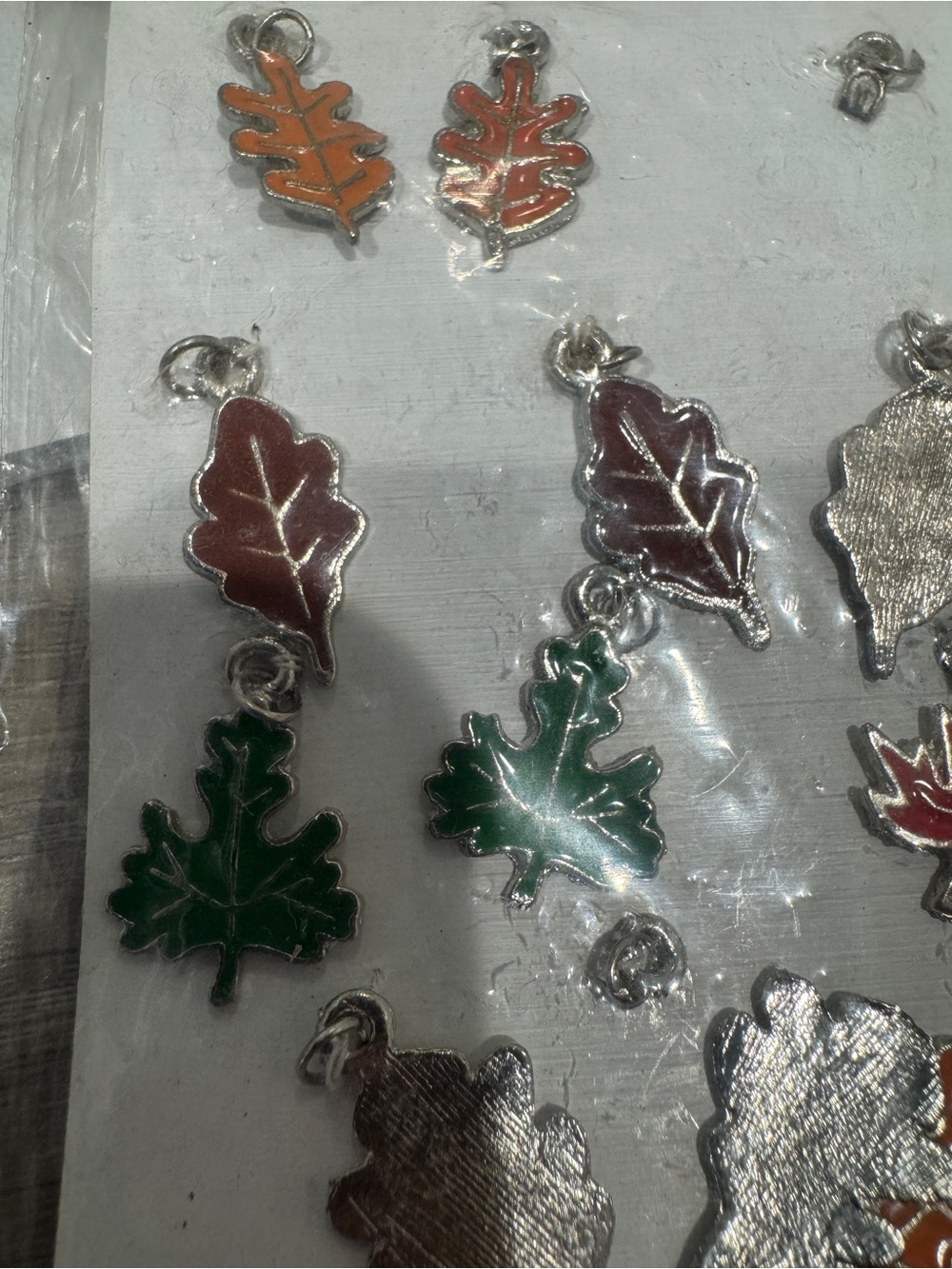 š Fall Enamel Charms - 3 New Packs Of Multi-Color Leaf Charms - Picture 8 of 16